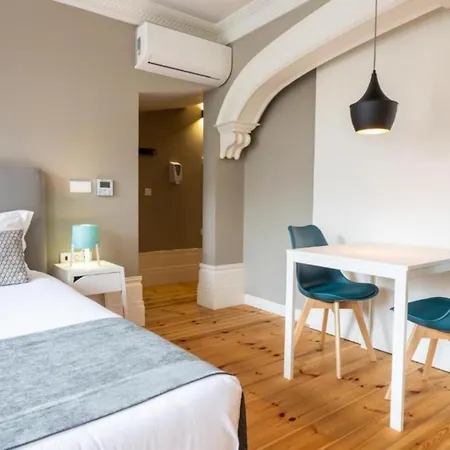 Mystay Bolhao - Pool & Garden Affittacamere *